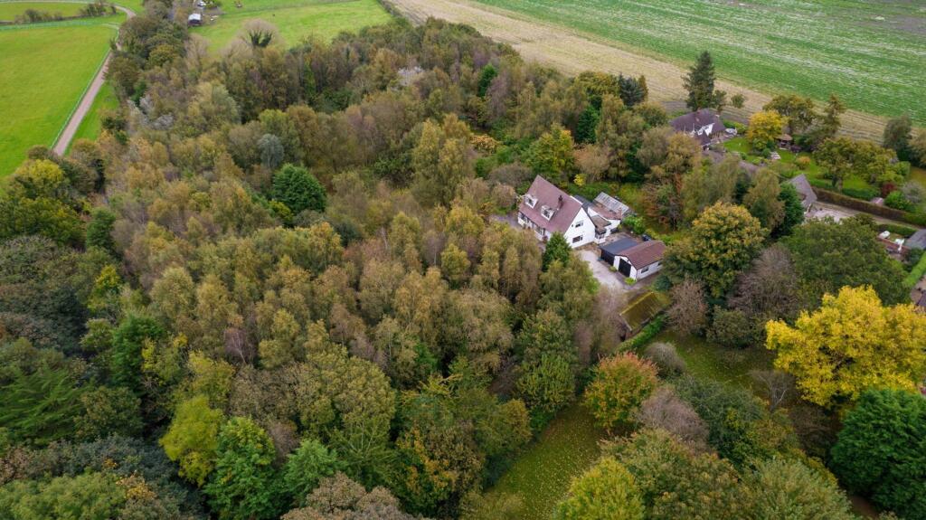 Blythe Lane, Lathom, L40 photo 3