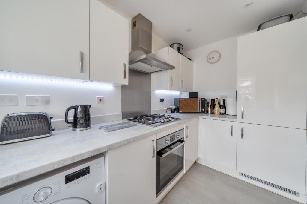 House in Havant, West Leigh - View 3