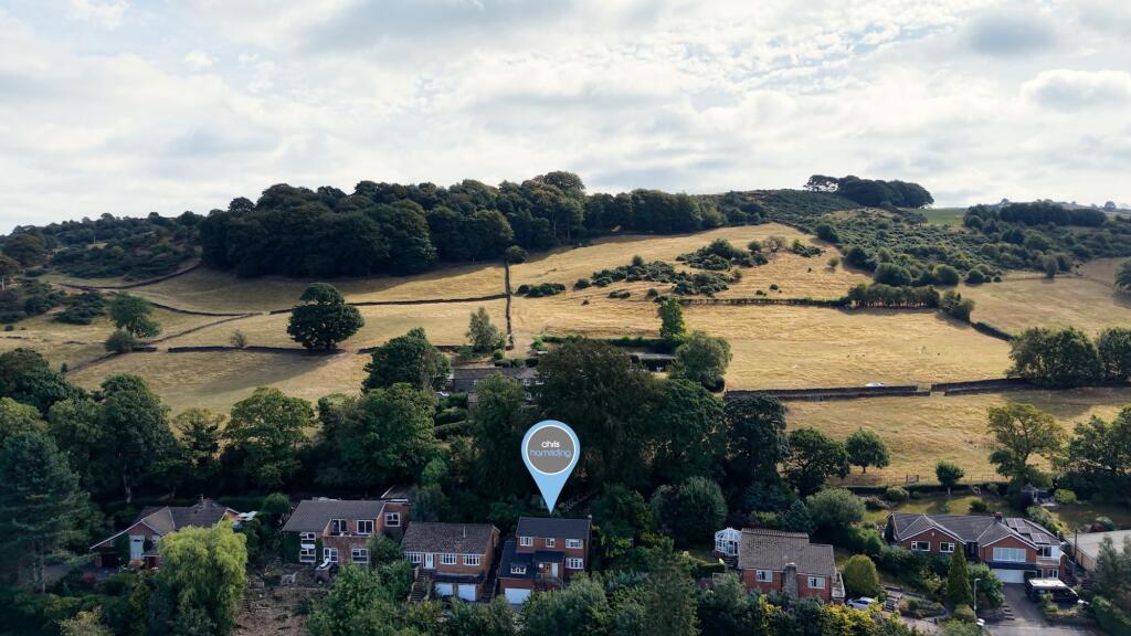 Roewood Lane, Macclesfield, SK10 photo 3