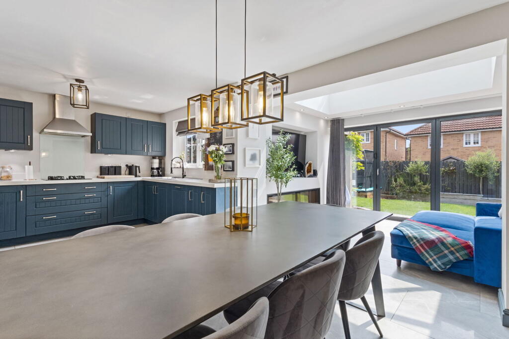 6, Poppy Fields View, Pontefract, WF8 4FQ photo 3