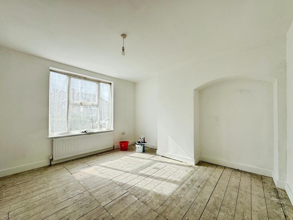 House in London - View 2
