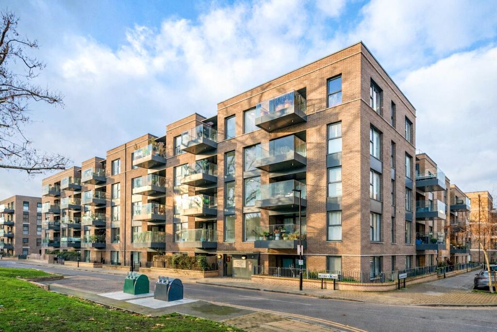 Main image of property: Flat 12, 2 Bradley Road, London