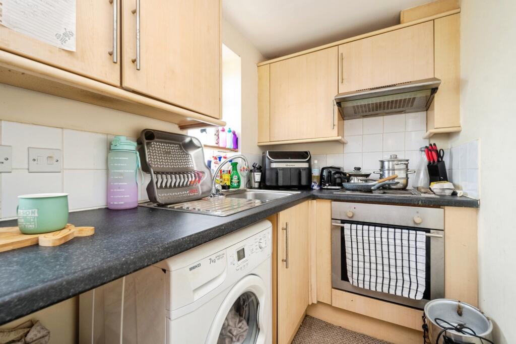 Apartment in Truro, St. Enoder - View 4