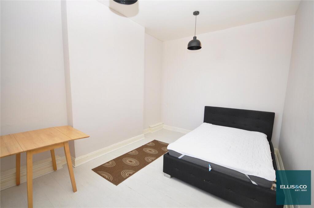 Apartment in London, North Finchley - View 2