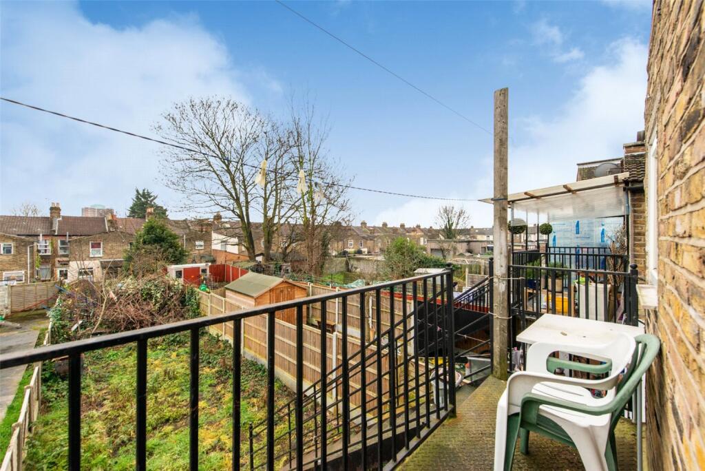 Apartment in London - View 5