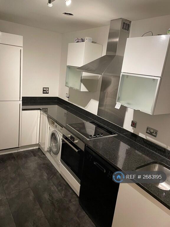 Apartment in Slough - View 3