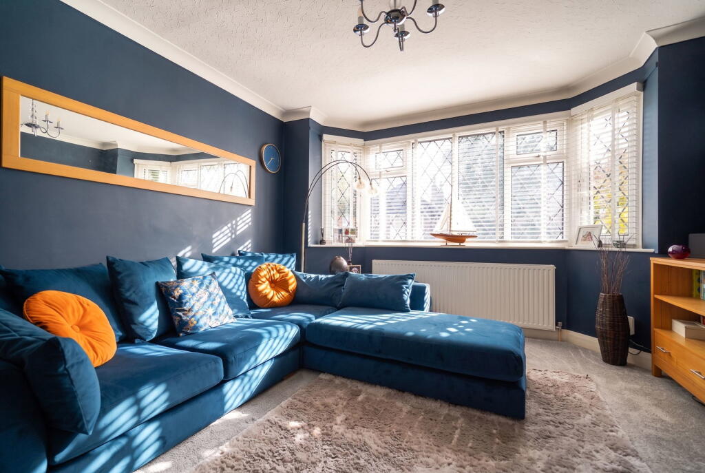 House in Solihull, West Midlands - More