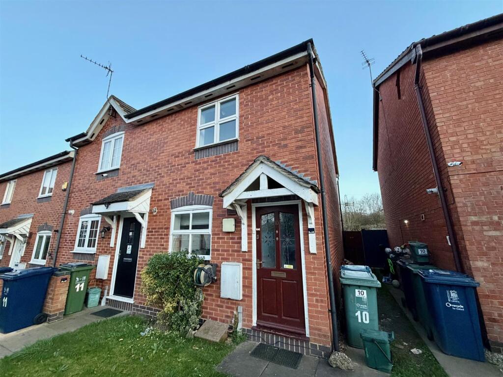 Main image of property: Teal Close, Oxford