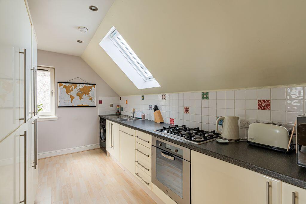 Apartment in Edinburgh - View 4