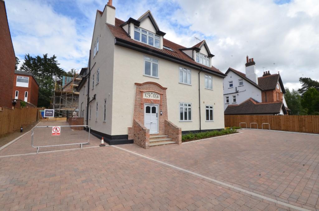Main image of property: Arden Grove, Harpenden, Hertfordshire, AL5