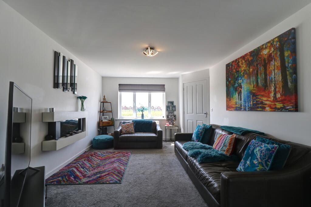 Redfern Way, Lytham St. Annes, FY8 photo 4
