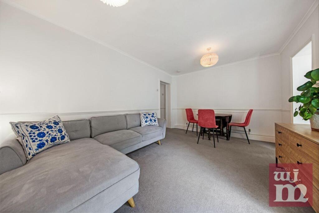 Apartment in London - More
