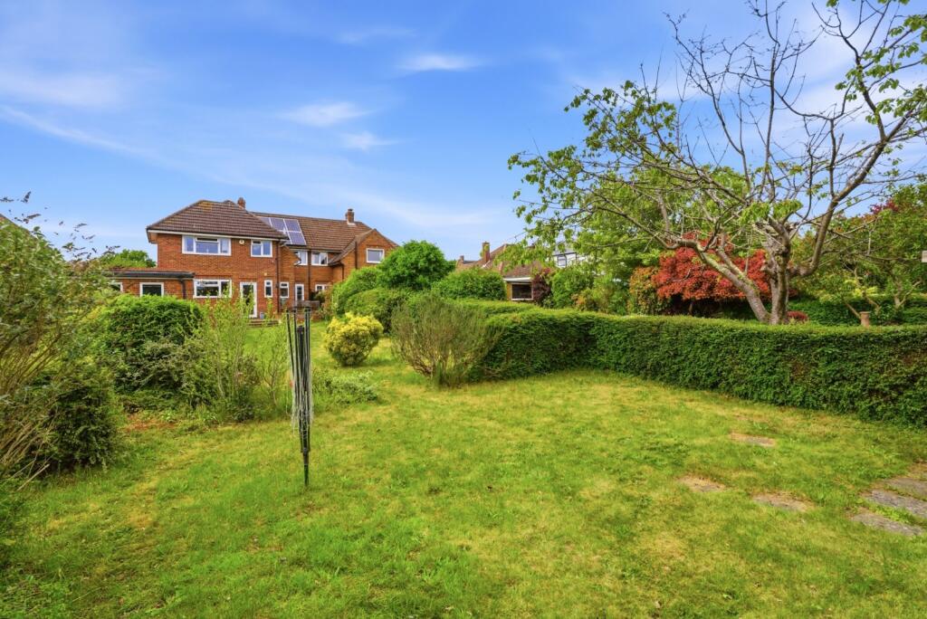 Abbey Avenue, St. Albans, Hertfordshire, AL3 - View 6