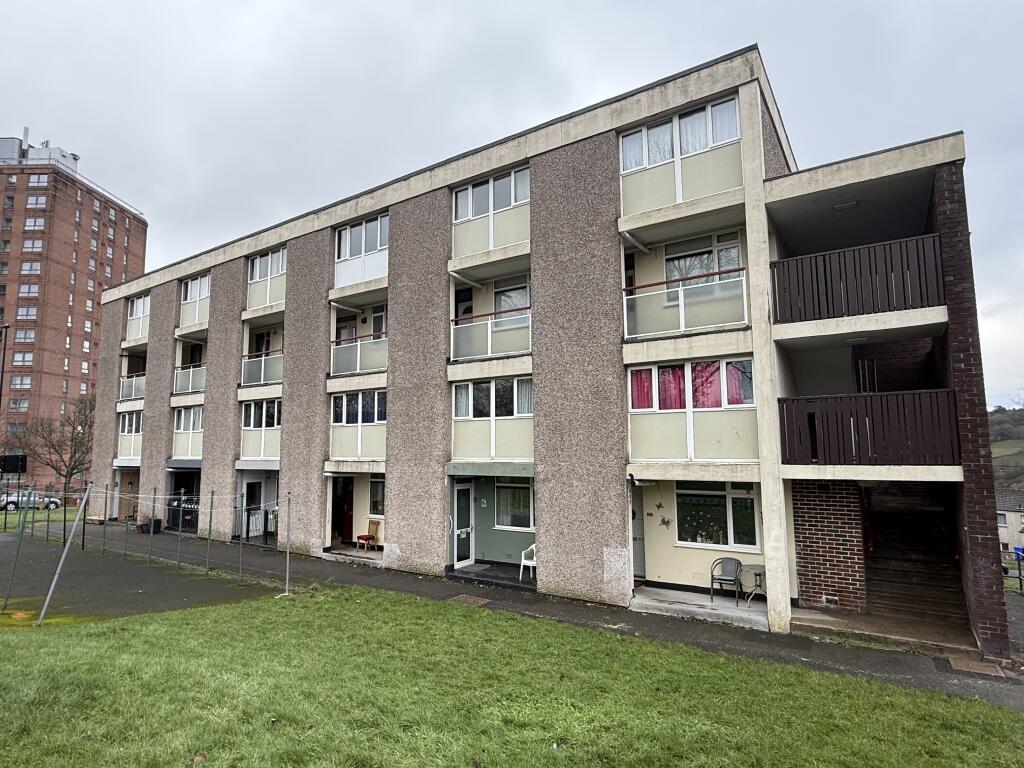 Main image of property: 463 Stannington Road, Sheffield, South Yorkshire S6 5QP