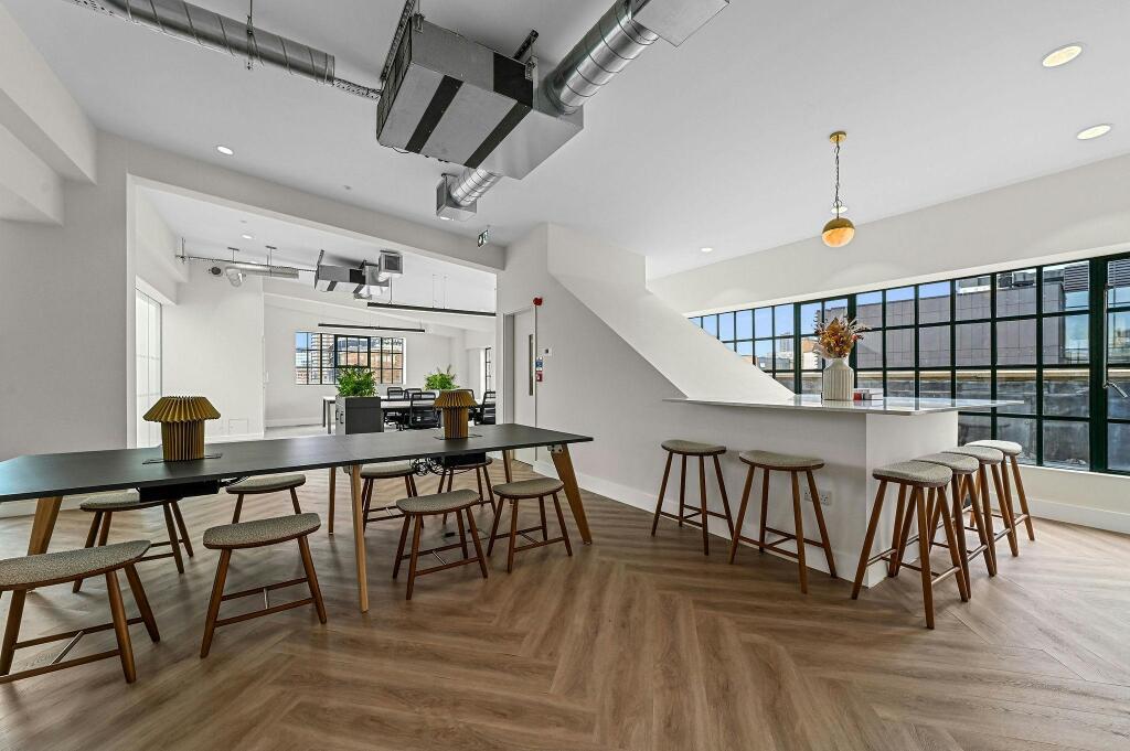 MD-BC-141-143ShoreditchHighStreet-6.JPG