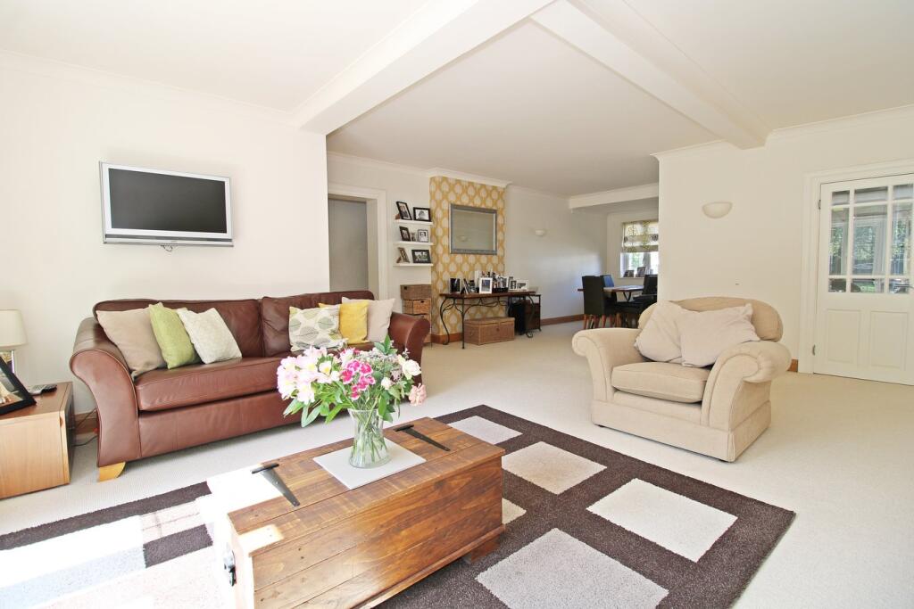 Brabourne Rise, Park Langley, Beckenham, BR3 photo 4