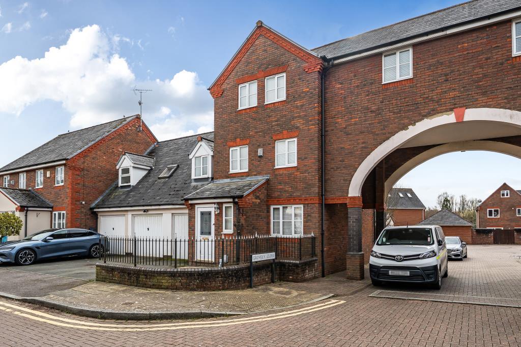 Main image of property: Shearwood Road, Swindon, SN5