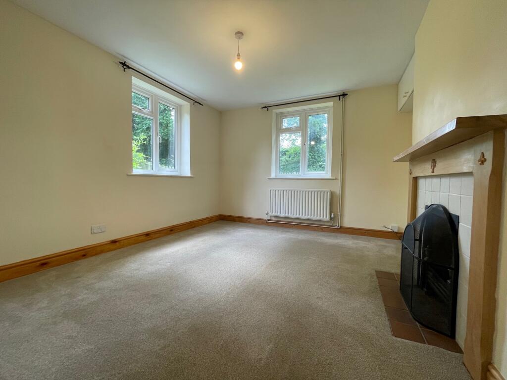 House in Southampton - More