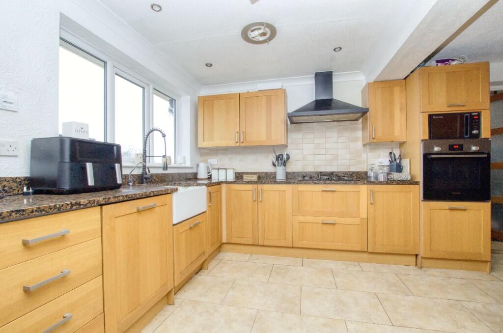 Sunvale Close, Southampton, Hampshire, SO19 photo 3