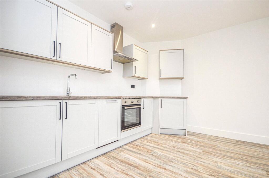 Main image of property: Kingsbridge Point, Town Centre, Swindon, SN1