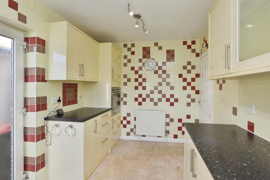 Shenley Road, Bletchley, Milton Keynes photo 4