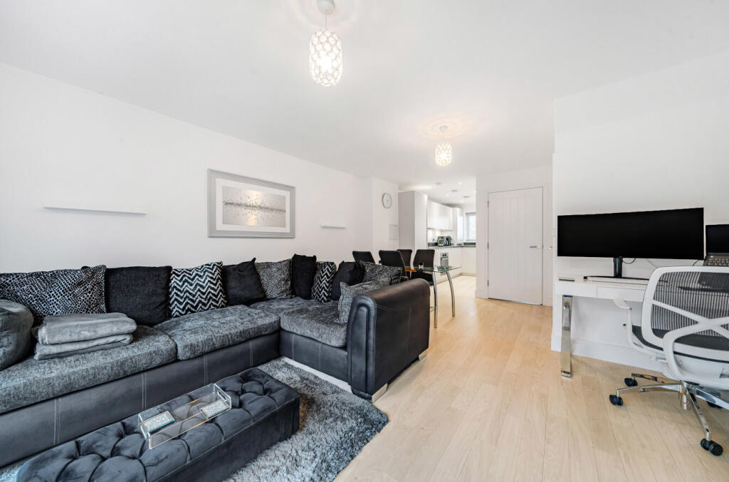 House in Chelmsford - View 2