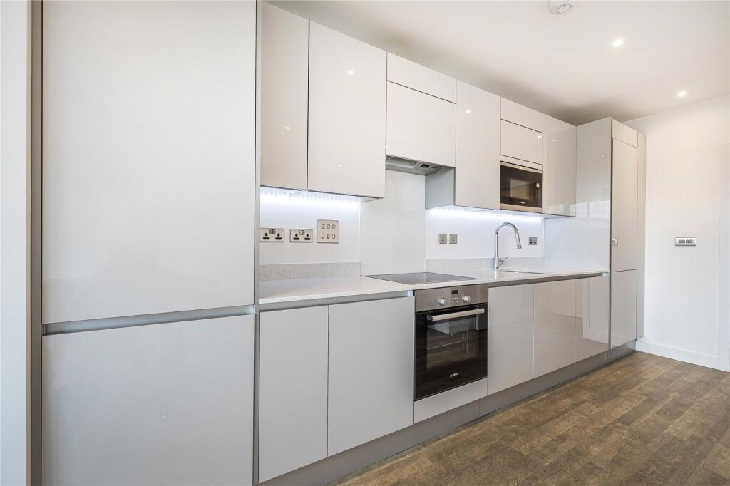 Apartment in London, Canada Water, Rotherhithe - View 5