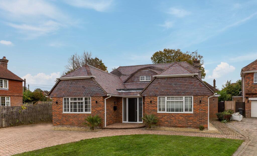 Main image of property: Glengorse, Battle, TN33