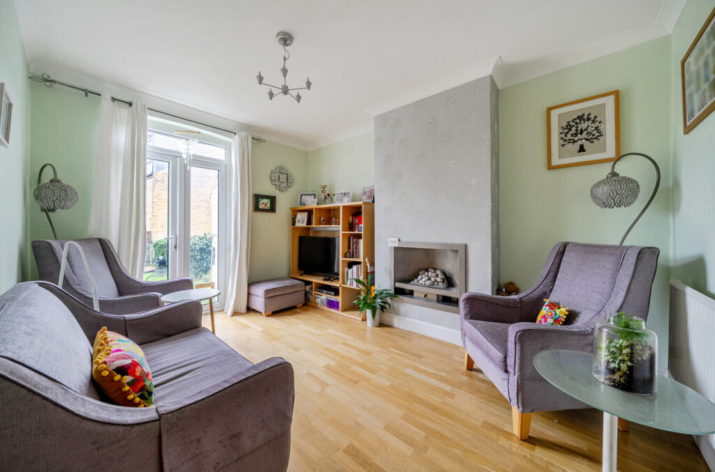 Wyndcliff Road, Charlton, London, SE7 photo 2
