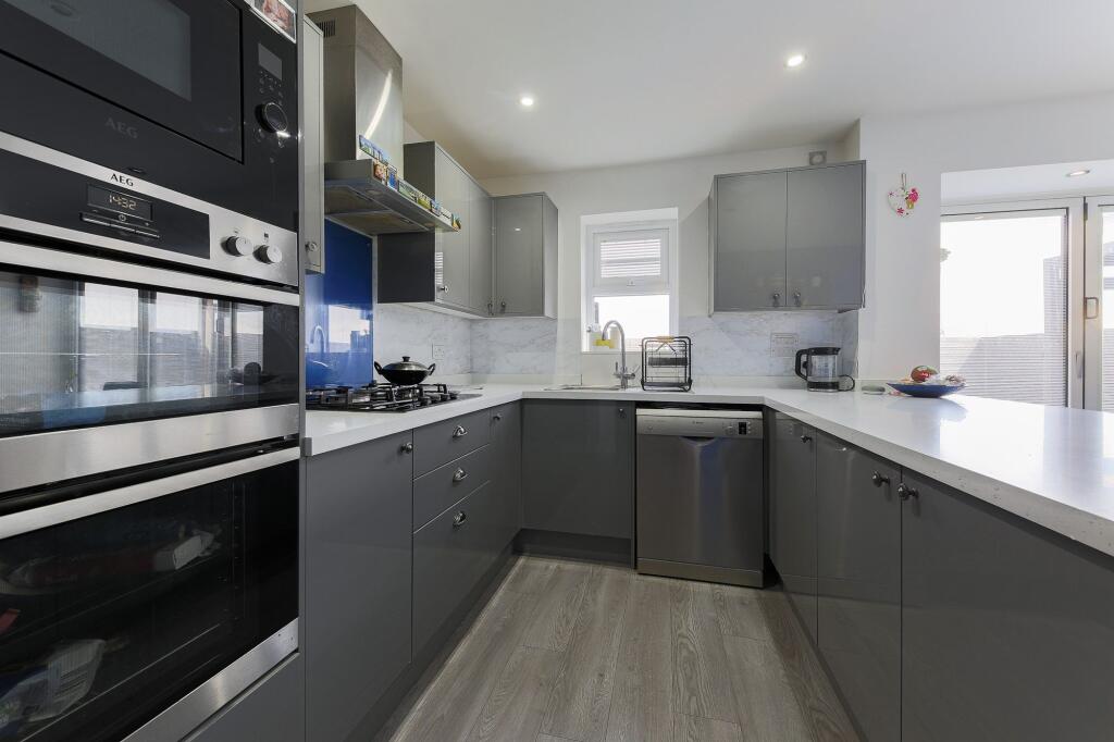 House in North Tyneside, Holystone Park, Holystone - View 4