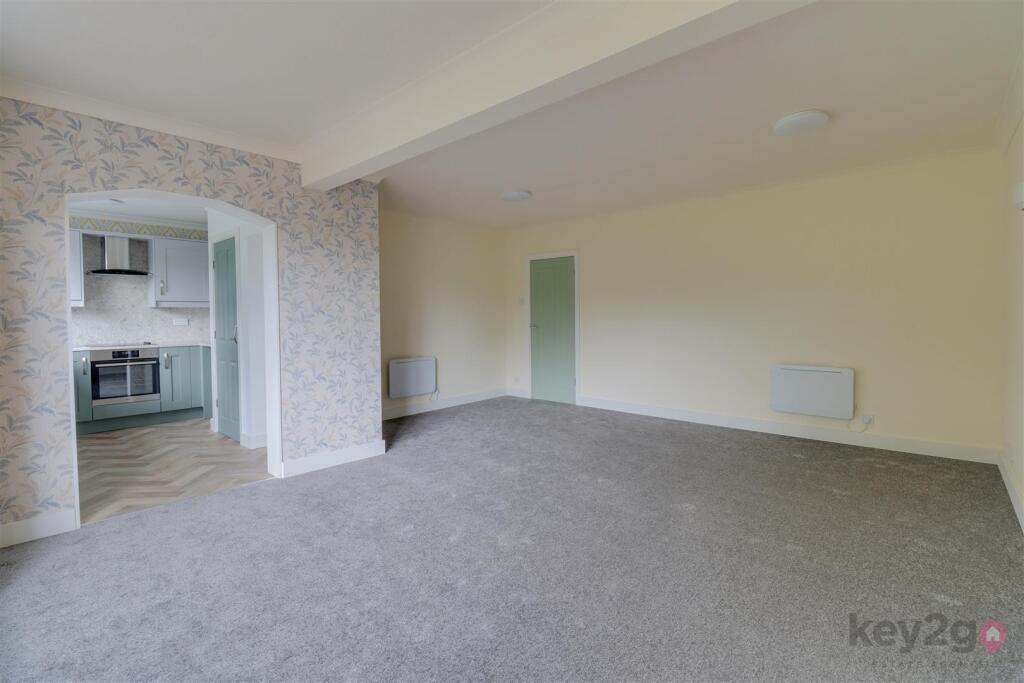 Walton Court, Beauchief, Sheffield, S8 - View 4