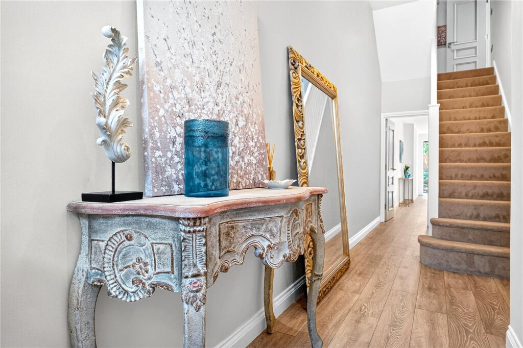 House in London - View 4