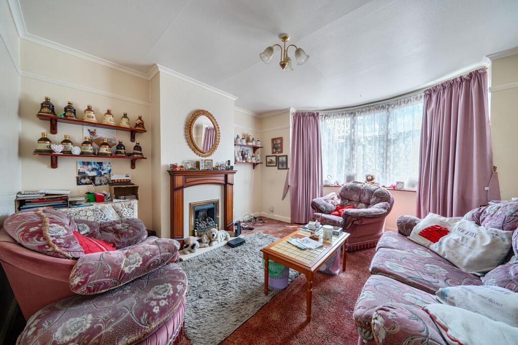 Ampthill Road, Shefford, SG17 photo 4