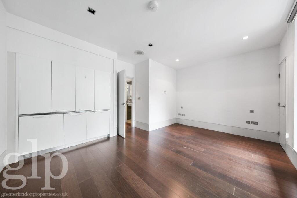 Main image of property: Slingsby Place, London, Covent Garden, WC2E