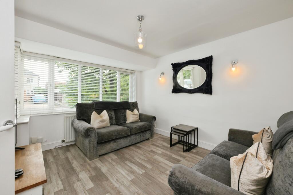 House in Ware, Kings Hill - View 5