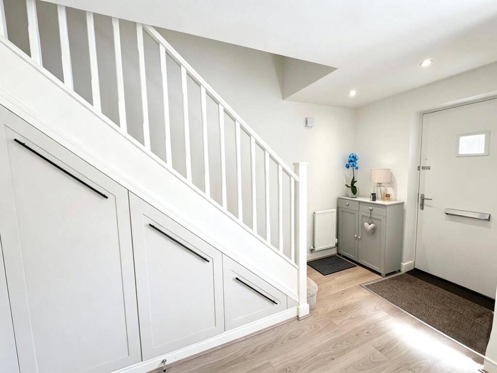 Bartletts Avenue, Stratford-upon-Avon, Warwickshire, CV37 photo 4