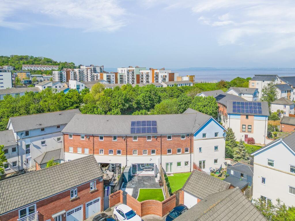 Main image of property: Guillemot Road, Portishead, Bristol, Somerset, BS20