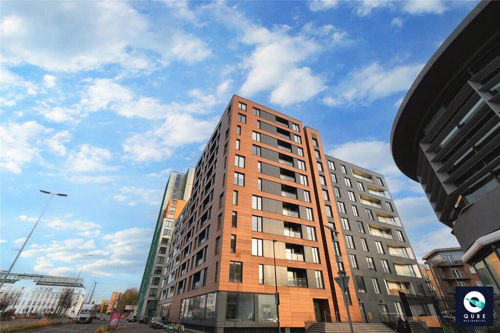 1-bed flat on 8 Elmira Way, Salford, Greater Manchester, M5 3NQ, £120,000