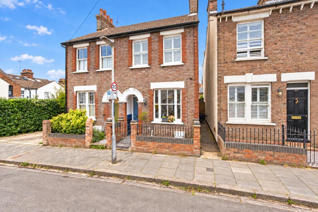 Heath Road, St. Albans, Hertfordshire, AL1