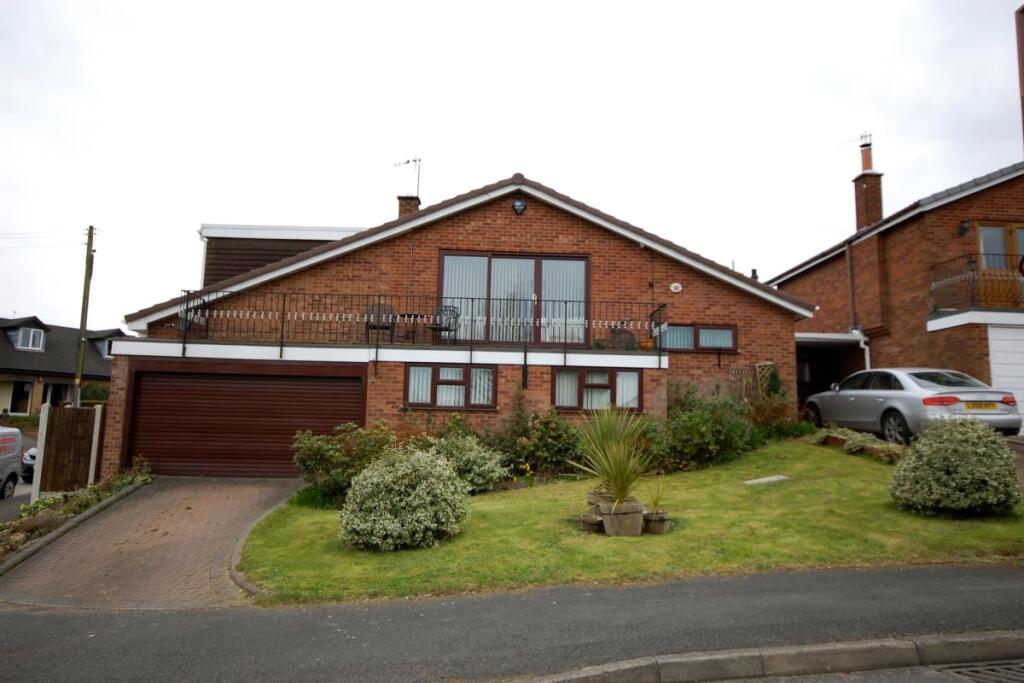 Main image of property: Westfields, Catshill, Bromsgrove, B61