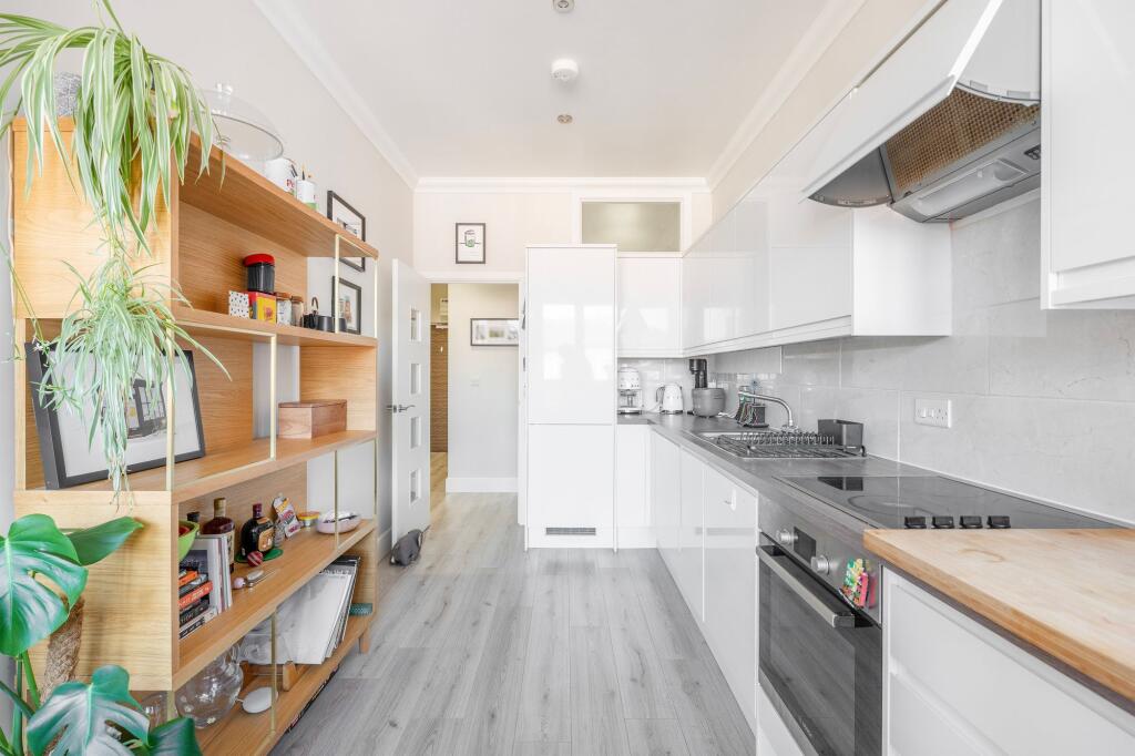 Apartment in Norwich, Norfolk - View 4