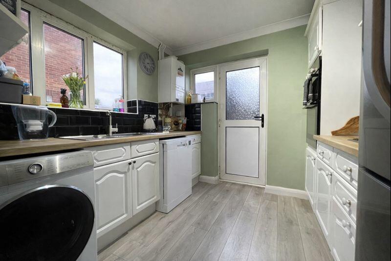Strathmore Road, Worthing, BN13 - View 2