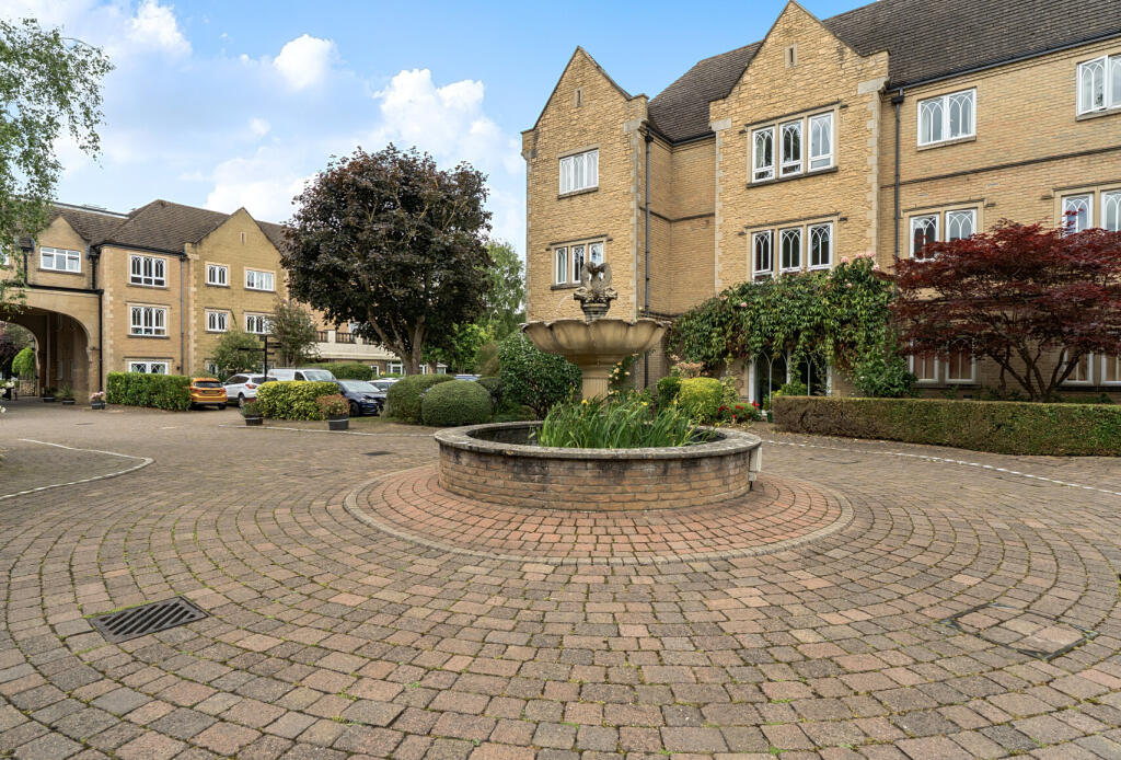 Main image of property: Pegasus Grange, White House Road, Oxford, Oxfordshire, OX1
