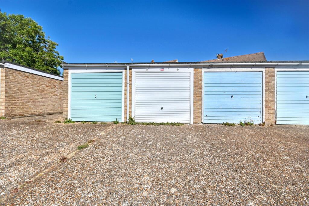 House in Eastbourne, East Sussex - View 3