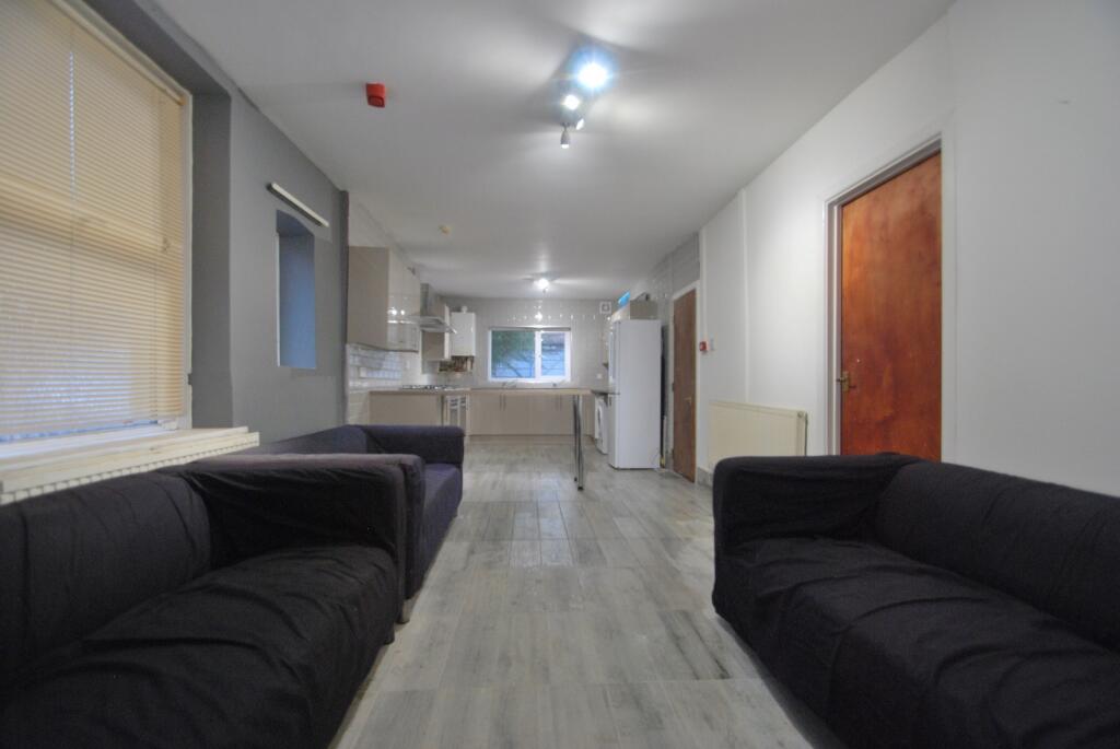 House in Cardiff - View 4