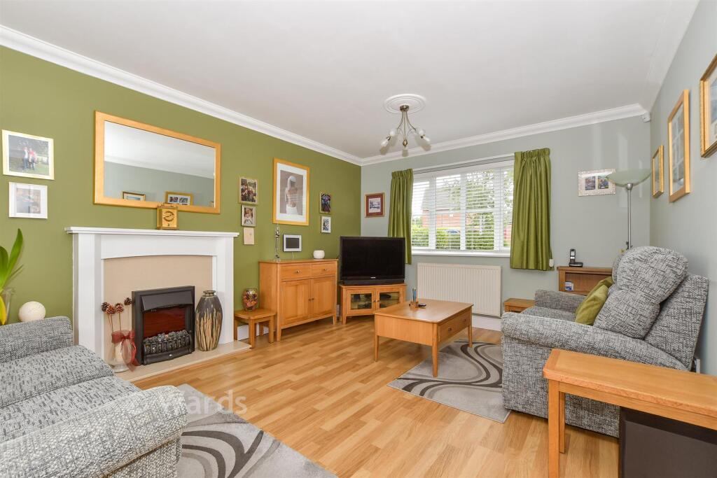 House in Ashford, Kingsnorth - View 4