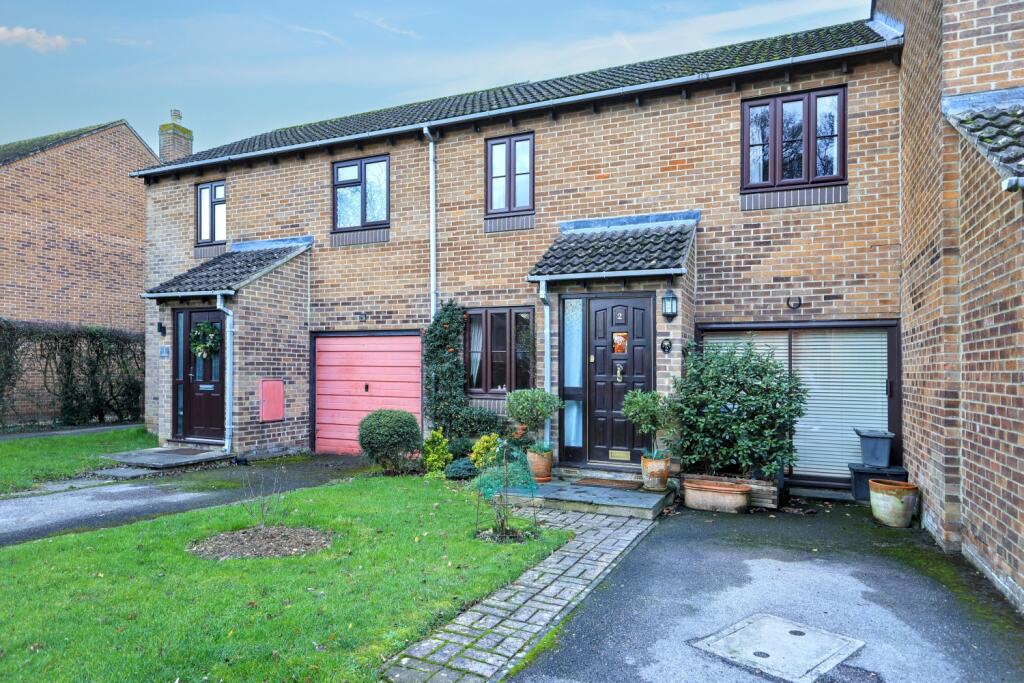 Main image of property: 2 Woodlands, Freeland, Witney