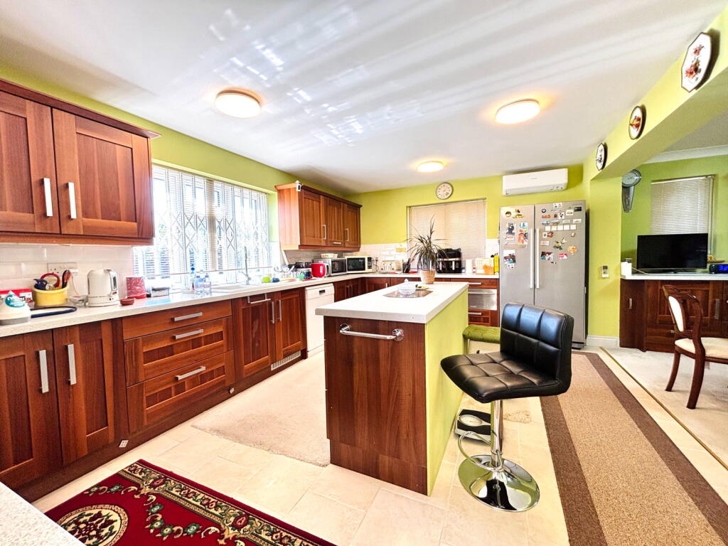 House in Tonbridge - View 3