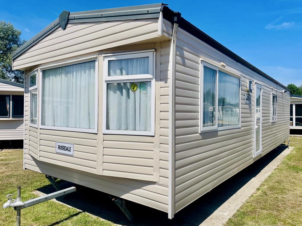 2-bed caravan on Cosalt Riverdale, Brightlingsea Holiday Park, Brightlingsea, Colchester, Essex, CO7 0LW, £29,995