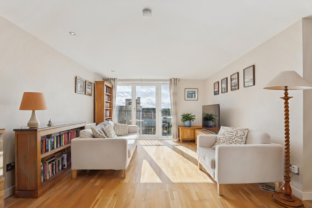 Apartment in Glasgow, Calton - View 5